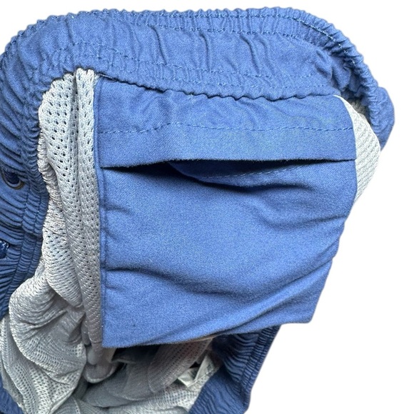 Vineyard Vines Men’s Solid Chappy Swim Trunks 2XL Blue - Picture 6 of 9